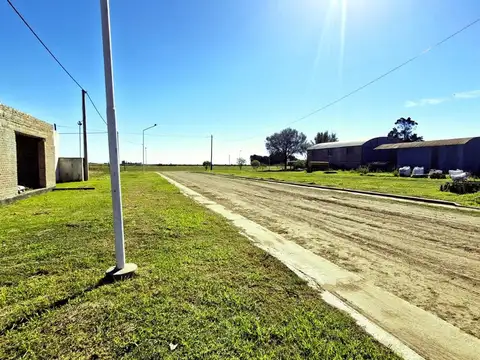 TERRENO + OBRA AVANZADA EN CORONEL ARNOLD