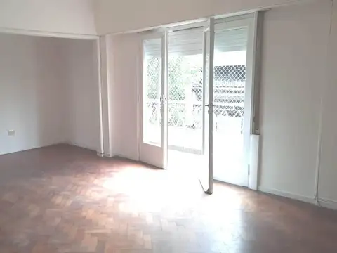 Depto Tipo Casa en Alquiler 50 años