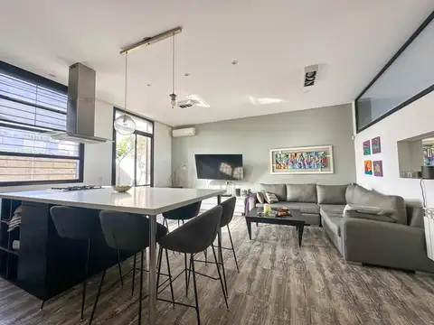 Departamento en Venta 3 ambientes con patio en Martinez