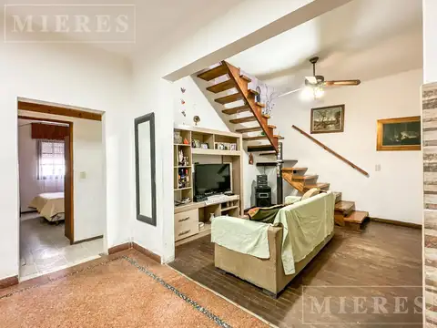 Depto Tipo Casa en Venta de 3 dormitorios