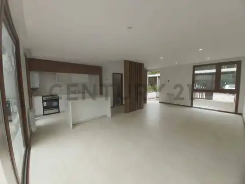 Casa en Alquiler en Manuel B Gonnet, USD 1.200