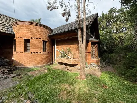 Los Pinos 1300
