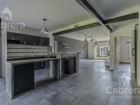 Casa en Venta en Villa España, USD 130.000