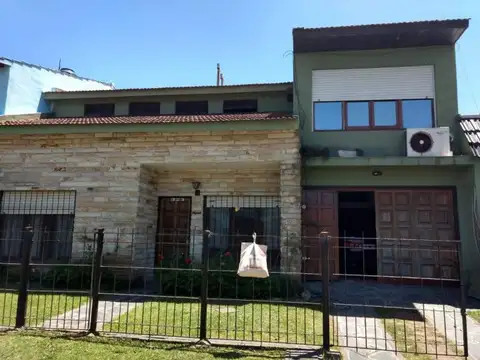 VENDO CASA MULTIFAMILIAR MAR DEL PLATA IDEAL 2 FAMILIAS