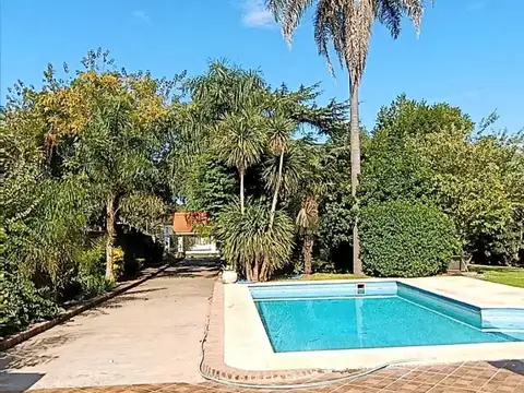 Casa en Venta con 1 cochera