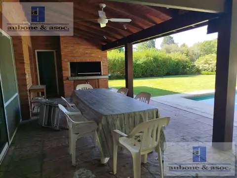 Casa en Alquiler de 3 dormitorios