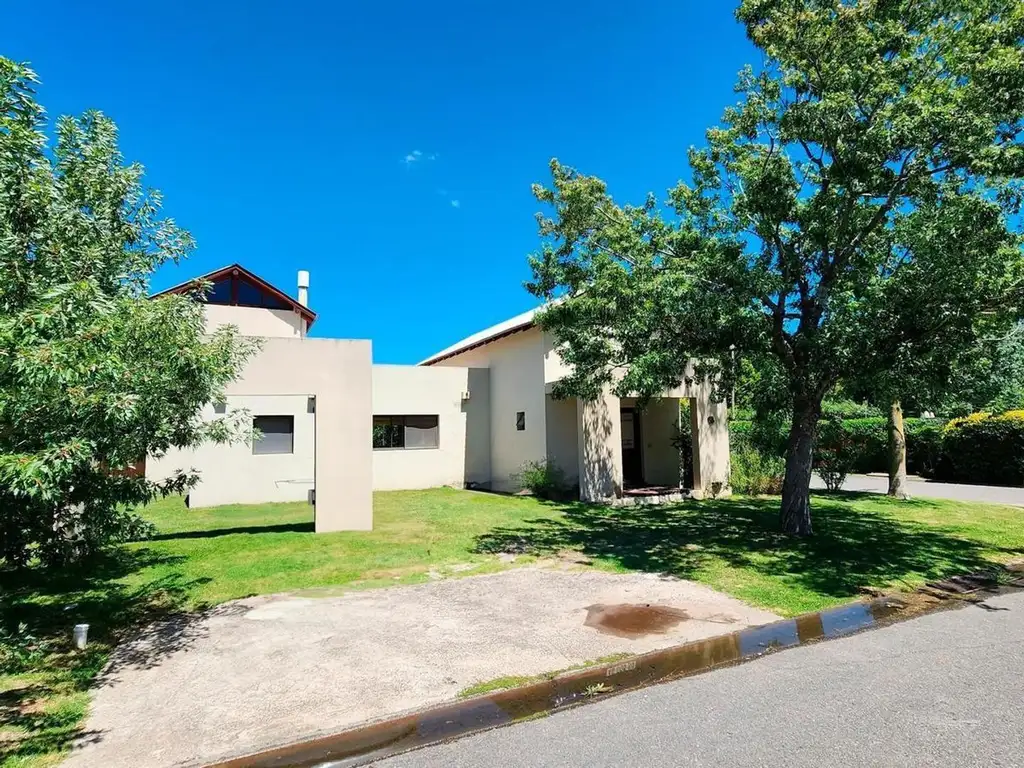 Barrio El Buen Retiro, Villa Rosa, Pilar.