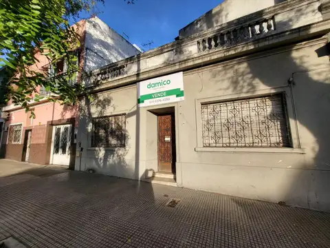 Venta casa 4 ambientes en parque patricios con patio y terraza