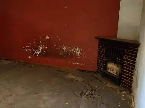 Casa 4 ambientes con 1 baño
