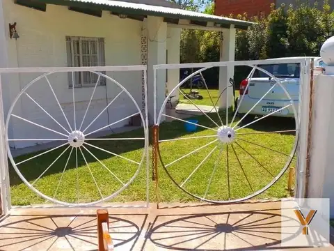 Paso de las Tropas y 6 de Agosto