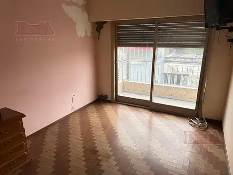 Depto Tipo Casa en Venta 50 años