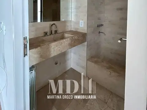 Departamento en Alquiler en Godoy Cruz, $ 800.000