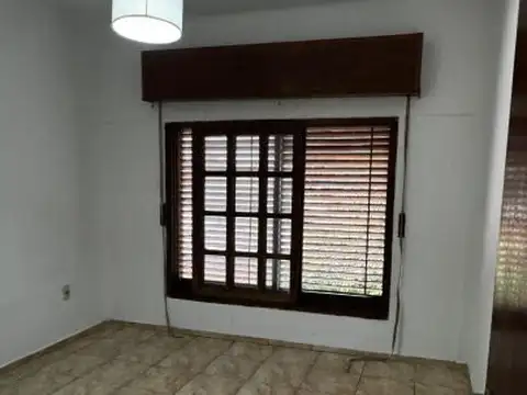 Departamento en Alquiler en General San Martin, $ 600.000