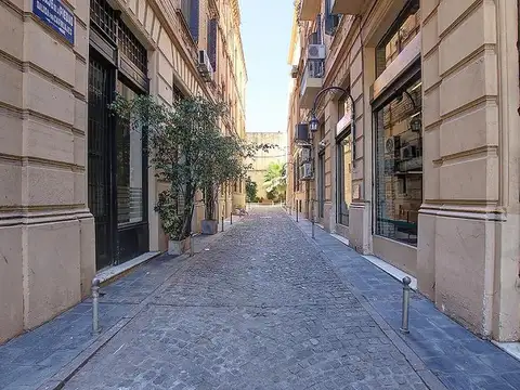 Local en Alquiler en San Nicolás, USD 2.000