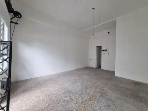 Local en Venta en Parque Chacabuco, USD 39.900