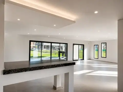 Casa en Lagoon  Pilar 100