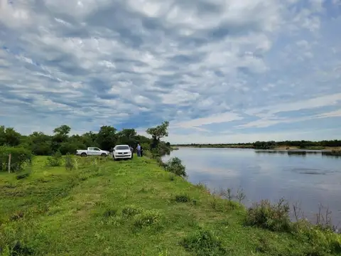 Campo 2250 hect Mixto Arrocero Perugorria Corrientes