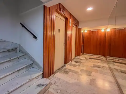 Oficina en Venta 53 años