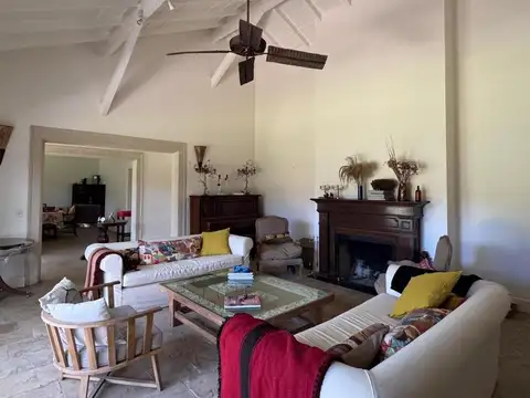 Venta casa 8 ambientes Barrio La Horqueta, San Isidro