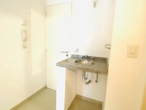 Esquiú 400 , Piso 6