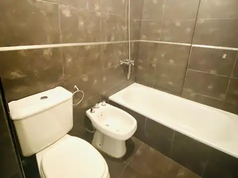 Gral. Paz 2d ESCRITURA s/Esquiú 400 Gran Balcón