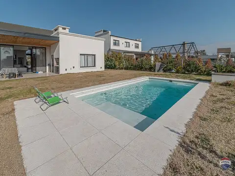 Calle Rural Guastavino 100