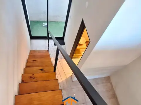 DEPARTAMENTO TIPO DUPLEX, EN VENTA Y EXCELENTE ESTADO EN ZONA SAN ANDRÉS