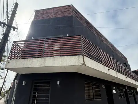 Depto Tipo Casa en Alquiler de 1 dormitorio