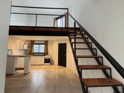 Depto Tipo Casa 2 ambientes con 1 baño