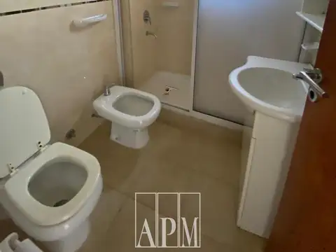 Departamento 4 ambientes con 3 baños