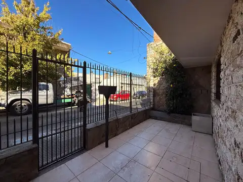 Casa en Venta en Azcuenaga, USD 140.000