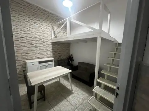 Depto Tipo Casa 2 ambientes con 1 baño