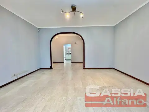Casa en Alquiler en Banfield, USD 1.000