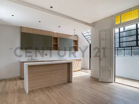 VENTA PH 4 AMBIENTES CON DEPENDENCIA CON TERRAZA Y PARRILLA EN CABALLITO