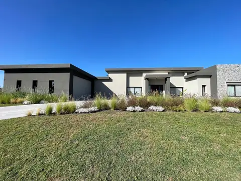 Casa en Alquiler de 6 dormitorios