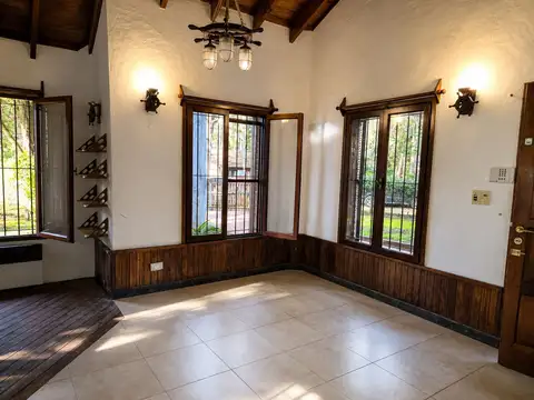 Casa 4 ambientes con 4 baños