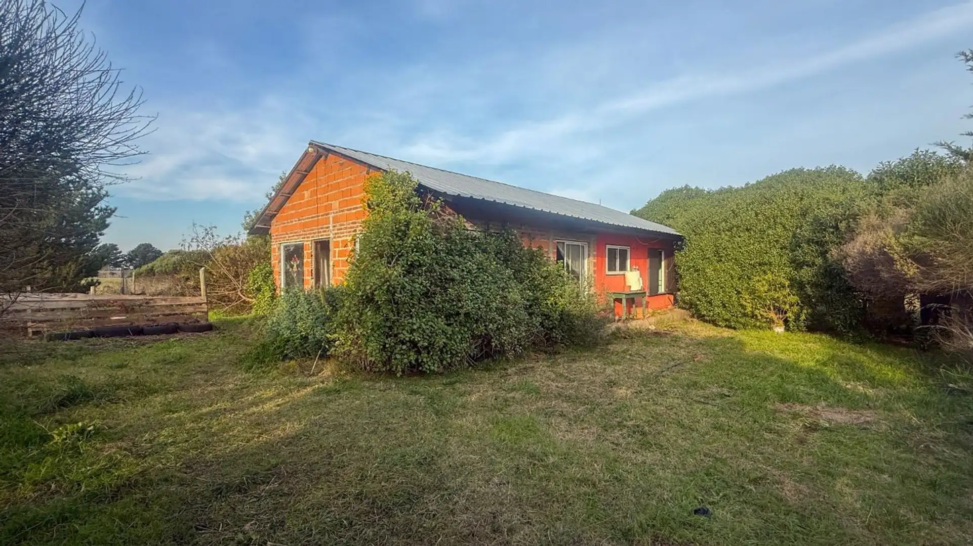 venta casa 3 ambientes con gran patio san eduardo