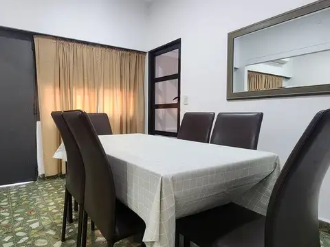 Depto Tipo Casa 3 ambientes con 2 baños