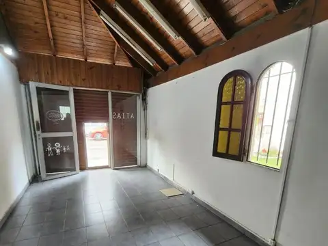LOCAL EN ALQUILER AVENIDA BELGRANO 5889 WILDE