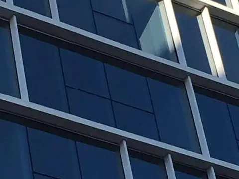 Oficina en Alquiler con 1 cochera