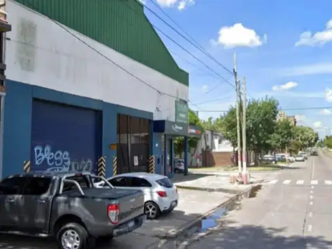 Depósito en venta - 2 Ambientes - La Plata