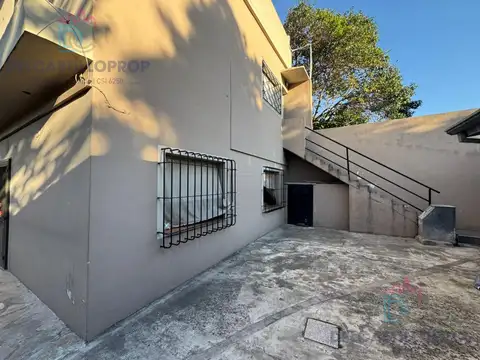 Depto Tipo Casa en Alquiler de 3 ambientes