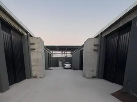 Galpon en Venta en Fisherton, USD 127.000