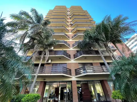 Semipiso con cochera a la venta en Quilmes Centro