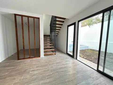 Casa en Venta con 1 cochera