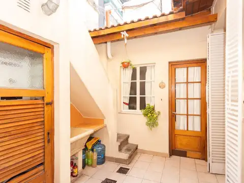 Depto Tipo Casa en Venta 46 años