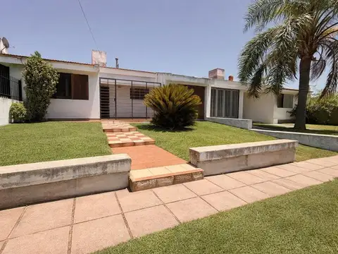 VENTA CASA 3 DORM 20 DE JUNIO APTA CRED