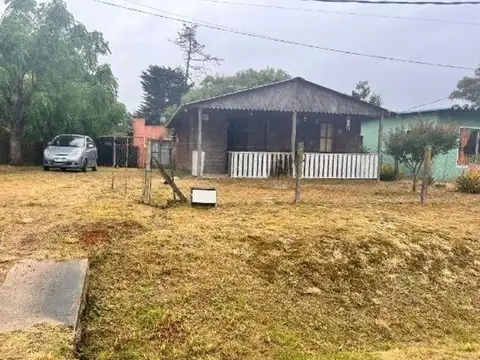 VENTA 2 CASAS MISMO PADRON PARQUE DEL PLATA 