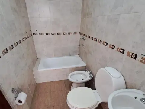 Departamento en Alquiler en Quilmes, $ 450.000