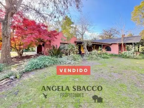 Casa quinta en Barrio Los Pinos. VENDIDO
